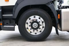 广汽日野 700智臻重卡 560马力 6X4牵引车(国六)