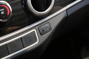 ���� ��X1 2.0L 122���� CNG ˫ȼ�� 3.95�׵�������΢��(����)(KMC1039NG318D6)ͼƬ