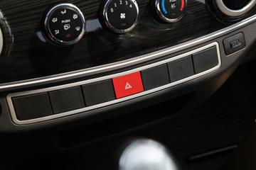 ���� ��X1 2.0L 122���� CNG ˫ȼ�� 3.95�׵�������΢��(����)(KMC1039NG318D6)ͼƬ