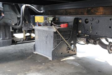 ���� ��X1 2.0L 122���� CNG ˫ȼ�� 3.95�׵�������΢��(����)(KMC1039NG318D6)ͼƬ