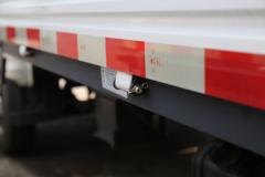 凯马 锐航X1 2.0L 122马力 CNG 双燃料 3.95米单排栏板微卡(国六)(KMC1039NG318D6)