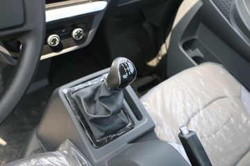 �ɵ� Q3ϵ�� 122���� 2.8�׵�������΢��ͼƬ