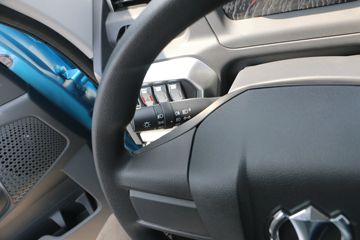 �ɵ� Q3ϵ�� 122���� 2.8�׵�������΢��ͼƬ