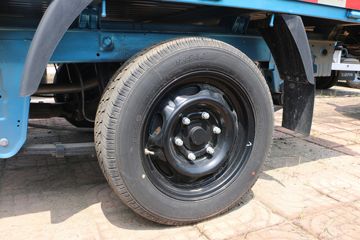 �ɵ� Q3ϵ�� 122���� 2.8�׵�������΢��ͼƬ