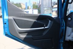 飞碟 W5 156马力 4.18米单排厢式轻卡(国六)