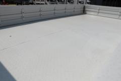 宇通轻卡 中体 4.18米单排纯电动栏板轻卡90.236kWh