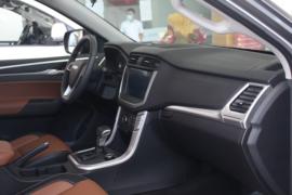 大通T70&nbsp;皮卡驾驶室                                               图片