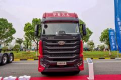 华菱X9 560马力 6X4 牵引车(HN4250B45C4M6)