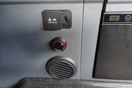 华菱X9&nbsp;牵引车驾驶室                                               图片