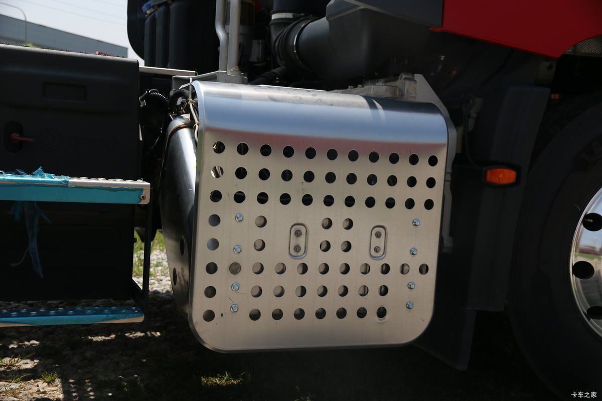 �������ó� �����콢KX ���߰� 600���� 6X4 AMT�Զ���ǣ����(����)(��Һ��)(��ɲ)(˫����)(DFH4250CX7)����                                                