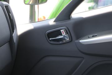 �������� ����ES5 240���� 6X2 6.8����ж��(153����)ͼƬ