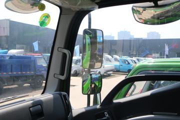 �������� ����ES5 240���� 6X2 6.8����ж��(153����)ͼƬ