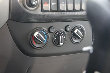 �������� ����ES5 240���� 6X2 6.8����ж��(153����)ͼƬ