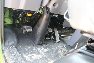 �������� ����ES5 240���� 6X2 6.8����ж��(153����)ͼƬ