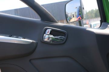 �������� ����ES5 240���� 6X2 6.8����ж��(153����)ͼƬ