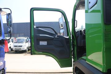 �������� ����ES5 240���� 6X2 6.8����ж��(153����)ͼƬ