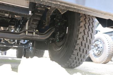 �������� ����ES5 240���� 6X2 6.8����ж��(153����)ͼƬ