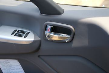 �������� ����ES5 200���� 4X2 4����ж��(ǰ��)(BJ3184DKPFA-01)ͼƬ