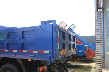 福田瑞沃 大金刚ES5 200马力 4X2 4米自卸车(前顶)(BJ3184DKPFA-01)上装图片