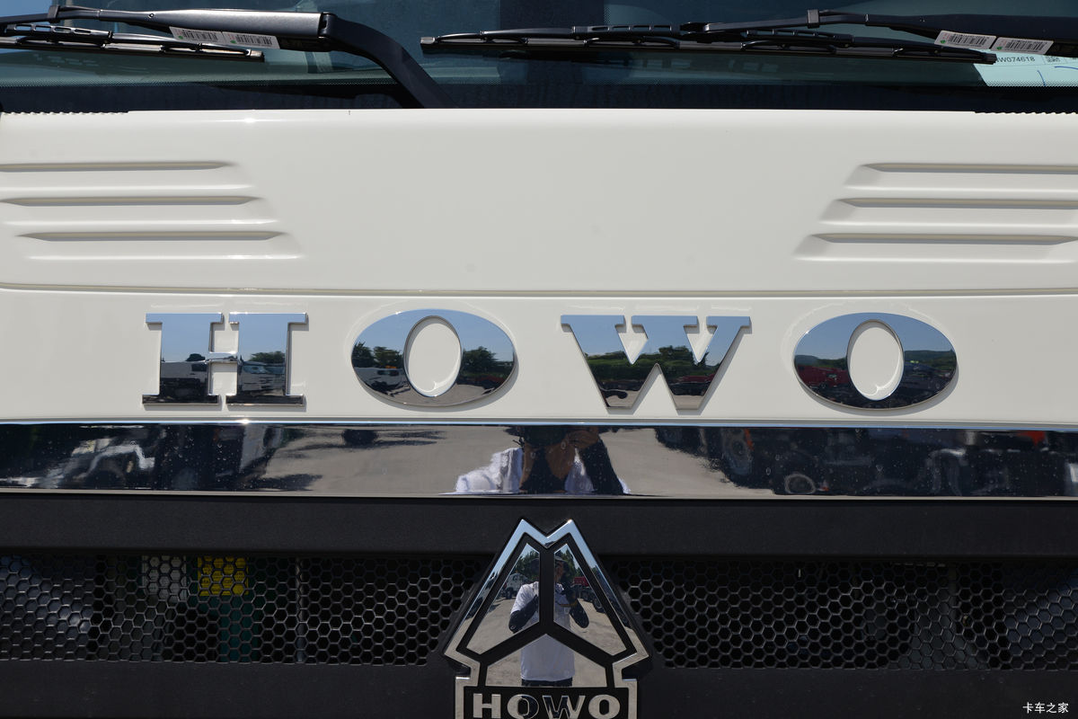 �й����� HOWO TX�ؿ� 350���� 4X2 ǣ����(����)(�й�����8��)���                                                