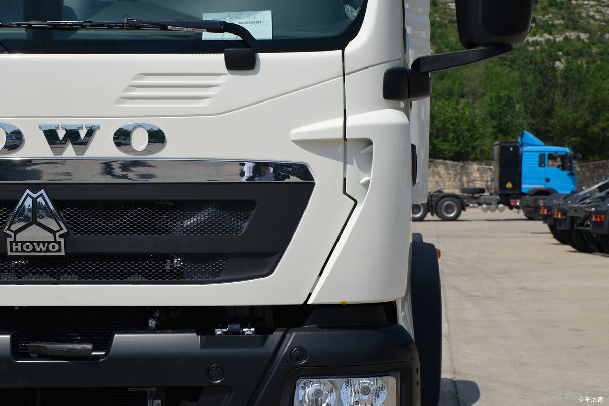 �й����� HOWO TX�ؿ� 350���� 4X2 ǣ����(����)(�й�����8��)���                                                