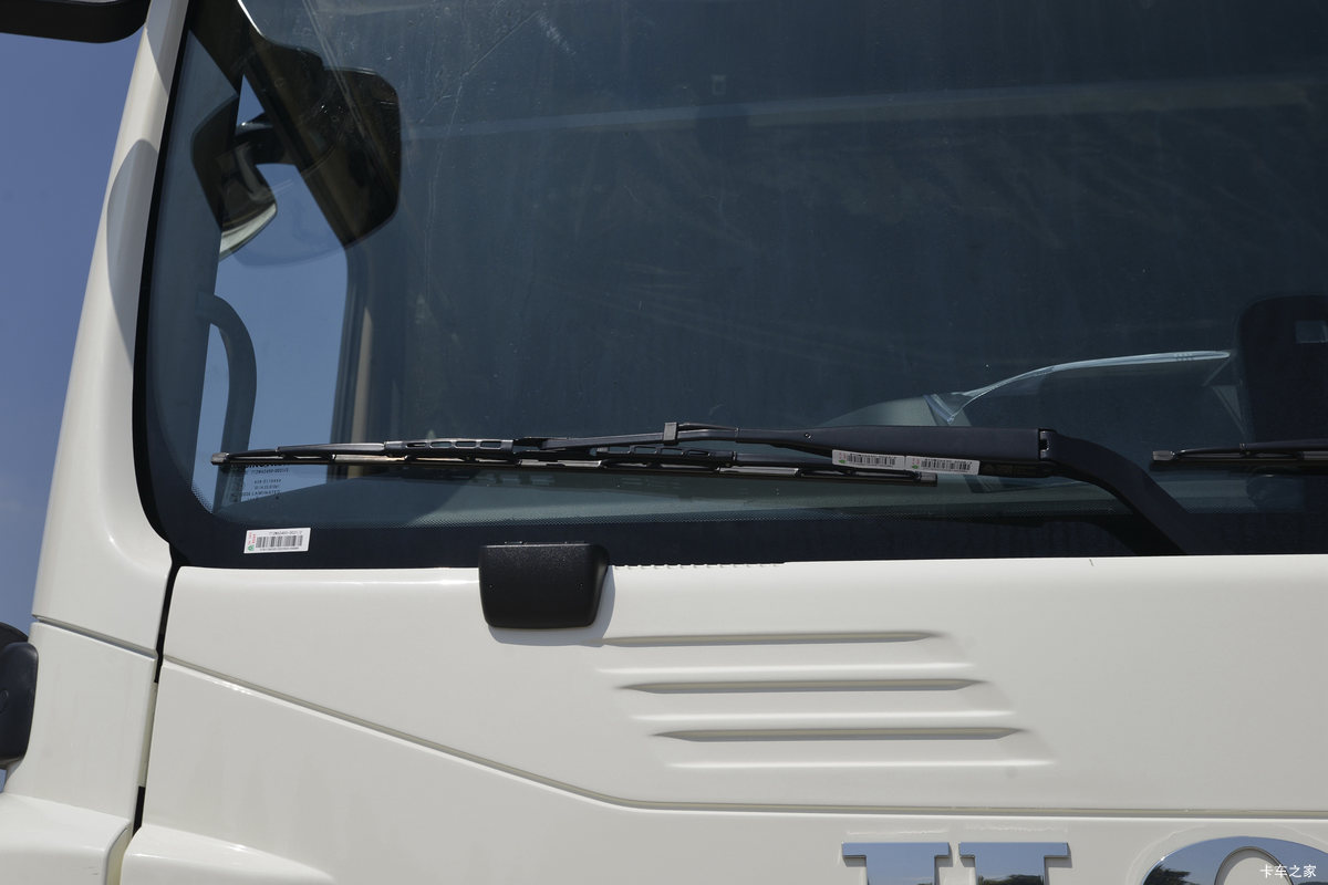 �й����� HOWO TX�ؿ� 350���� 4X2 ǣ����(����)(�й�����8��)���                                                