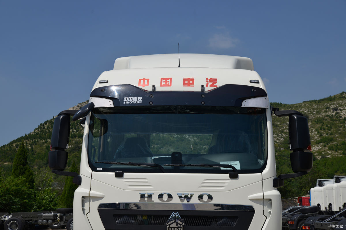 �й����� HOWO TX�ؿ� 350���� 4X2 ǣ����(����)(�й�����8��)���                                                