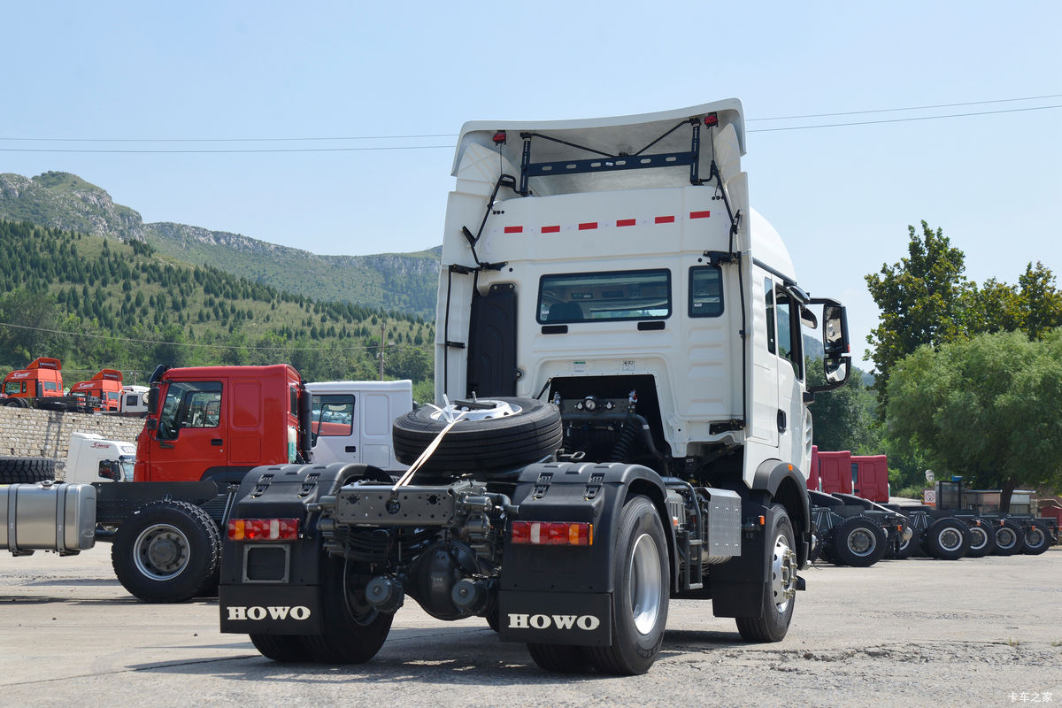 �й����� HOWO TX�ؿ� 350���� 4X2 ǣ����(����)(�й�����8��)���                                                