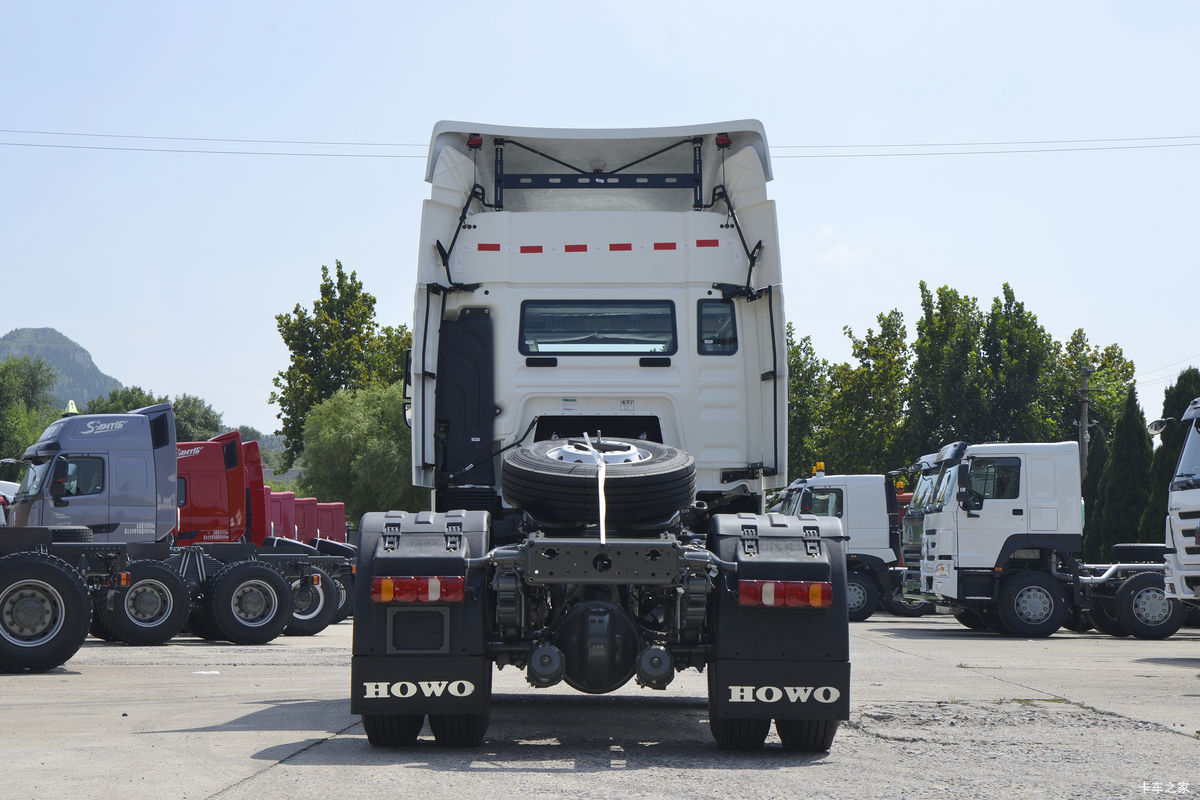 �й����� HOWO TX�ؿ� 350���� 4X2 ǣ����(����)(�й�����8��)���                                                