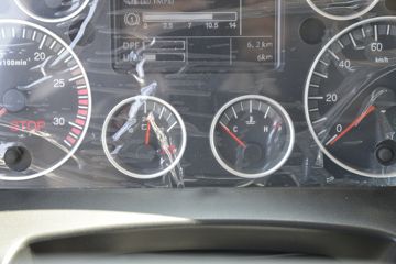 �й����� HOWO TX�ؿ� 350���� 4X2 ǣ����(����)(�й�����8��)ͼƬ