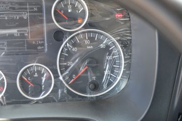 �й����� HOWO TX�ؿ� 350���� 4X2 ǣ����(����)(�й�����8��)ͼƬ