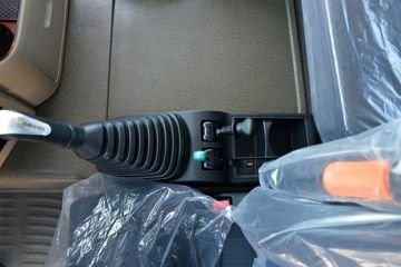 �й����� HOWO TX�ؿ� 350���� 4X2 ǣ����(����)(�й�����8��)ͼƬ