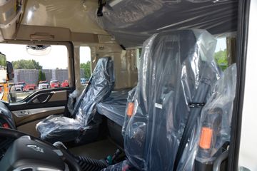 �й����� HOWO TX�ؿ� 350���� 4X2 ǣ����(����)(�й�����8��)ͼƬ