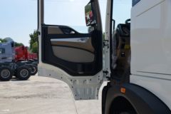 中国重汽 HOWO TX重卡 350马力 4X2 牵引车(国六)(中国重汽8挡)