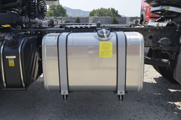 �й����� HOWO TX�ؿ� 350���� 4X2 ǣ����(����)(�й�����8��)ͼƬ