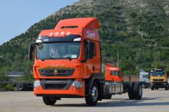 中国重汽 HOWO TX 270马力 4X2 6.75米AMT自动挡栏板载货车(国六)(潍柴)(10挡)(ZZ1167K501GF1)