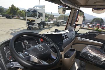 �й����� HOWO TX 270���� 4X2 6.75��AMT�Զ��������ػ���(����)(Ϋ��)(10��)(ZZ1167K501GF1)ͼƬ