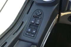 中国重汽 HOWO TX 270马力 4X2 6.75米AMT自动挡栏板载货车(国六)(潍柴)(10挡)(ZZ1167K501GF1)