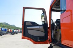 中国重汽 HOWO TX 270马力 4X2 6.75米AMT自动挡栏板载货车(国六)(潍柴)(10挡)(ZZ1167K501GF1)