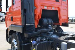 中国重汽 HOWO TX 270马力 4X2 6.75米AMT自动挡栏板载货车(国六)(潍柴)(10挡)(ZZ1167K501GF1)