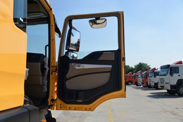 �й����� HOWO TX 270���� 4X2 6.75�ײ�դʽ����(����)(ZZ5187CCYK501GF1)ͼƬ