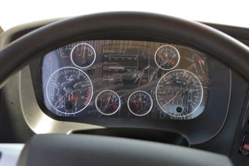 �й����� HOWO TX 270���� 4X2 6.75�ײ�դʽ����(����)(ZZ5187CCYK501GF1)ͼƬ