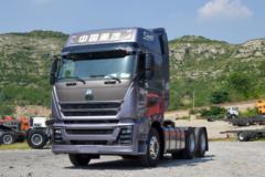 中国重汽 HOWO TH7重卡 610马力 6X4 AMT自动档牵引车(国六)(ZZ4257W324HF1B)