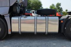 中国重汽 HOWO TH7重卡 610马力 6X4 AMT自动档牵引车(国六)(ZZ4257W324HF1B)