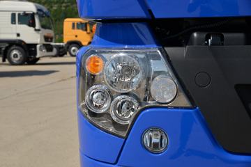 �й����� HOWO TX 220���� 4X2 7.8����������ʽ�ػ���(����)(ZZ5167XYKK501GF1)ͼƬ