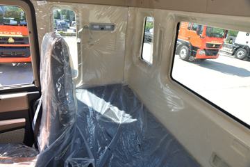 �й����� HOWO TX 220���� 4X2 7.8����������ʽ�ػ���(����)(ZZ5167XYKK501GF1)ͼƬ