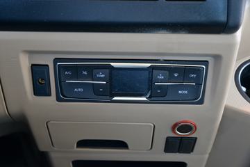 �й����� HOWO TX 220���� 4X2 7.8����������ʽ�ػ���(����)(ZZ5167XYKK501GF1)ͼƬ