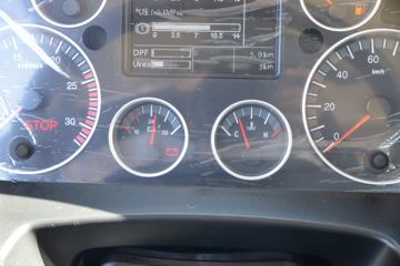 �й����� HOWO TX 220���� 4X2 7.8����������ʽ�ػ���(����)(ZZ5167XYKK501GF1)ͼƬ