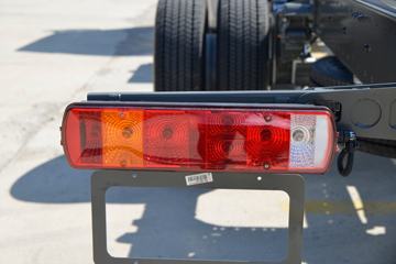 �й����� HOWO TX 220���� 4X2 7.8����������ʽ�ػ���(����)(ZZ5167XYKK501GF1)ͼƬ