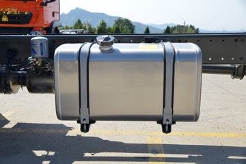 �й����� HOWO TX 220���� 4X2 7.8����������ʽ�ػ���(����)(ZZ5167XYKK501GF1)ͼƬ